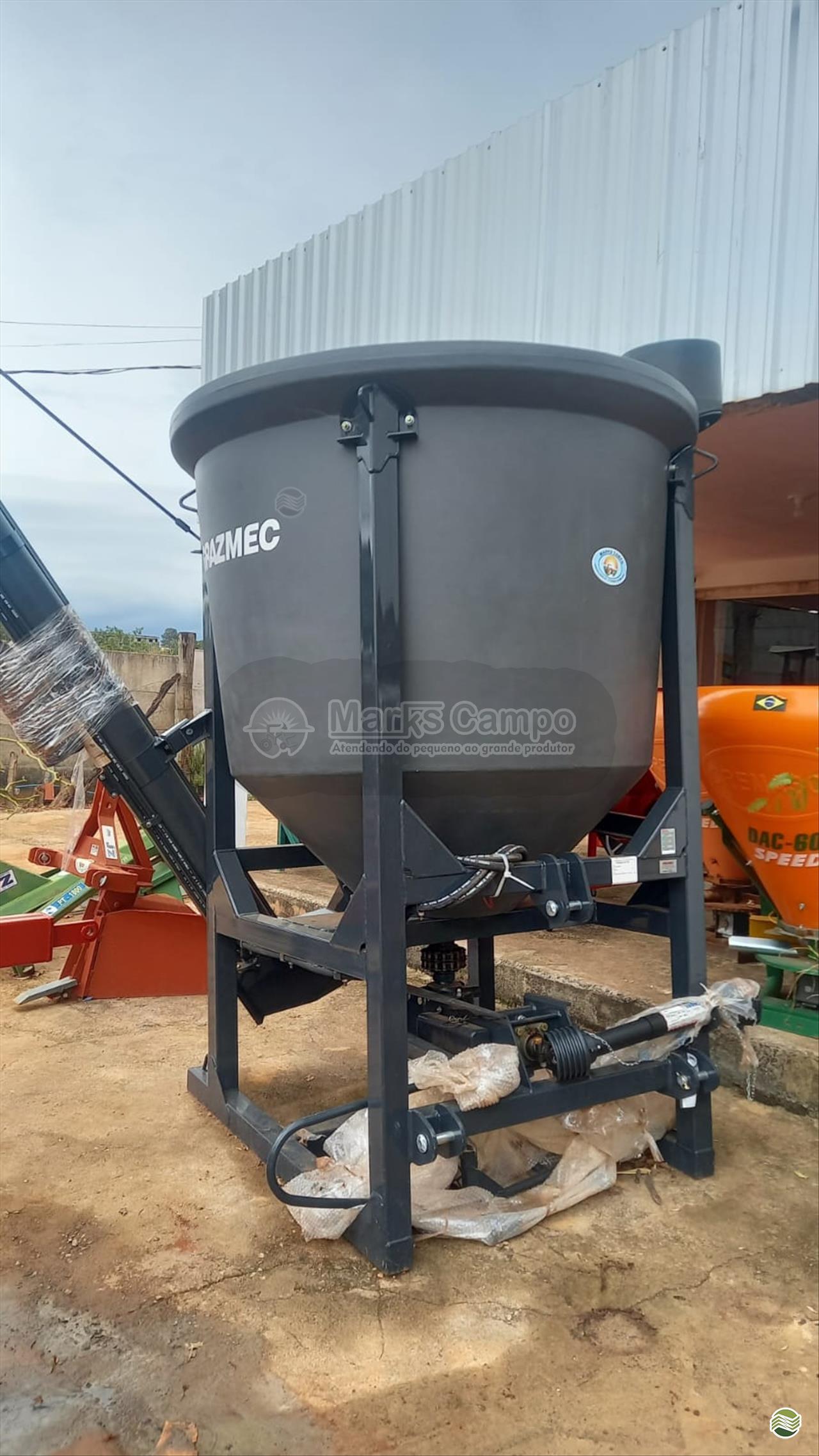 IMPLEMENTOS AGRICOLAS TRATADOR DE SEMENTES TRATADOR DE SEMENTES Marks Campo FORMOSA GOIAS GO